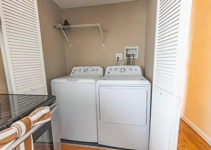 Cozy Mount Washington 1br With Patio Apartment *