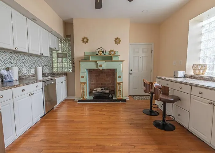Cozy Mount Washington 1br With Patio *